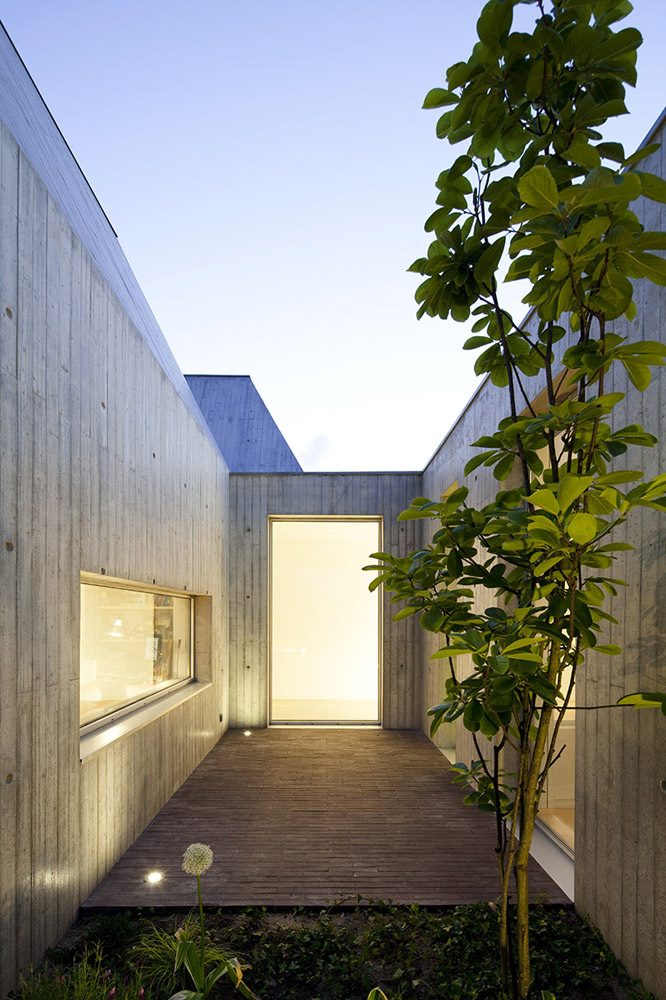 House in Ovar / Paula Santos