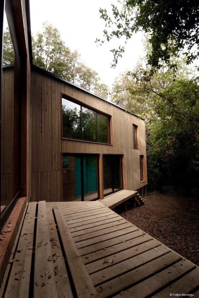 House La Invernada / Felipe Montégu