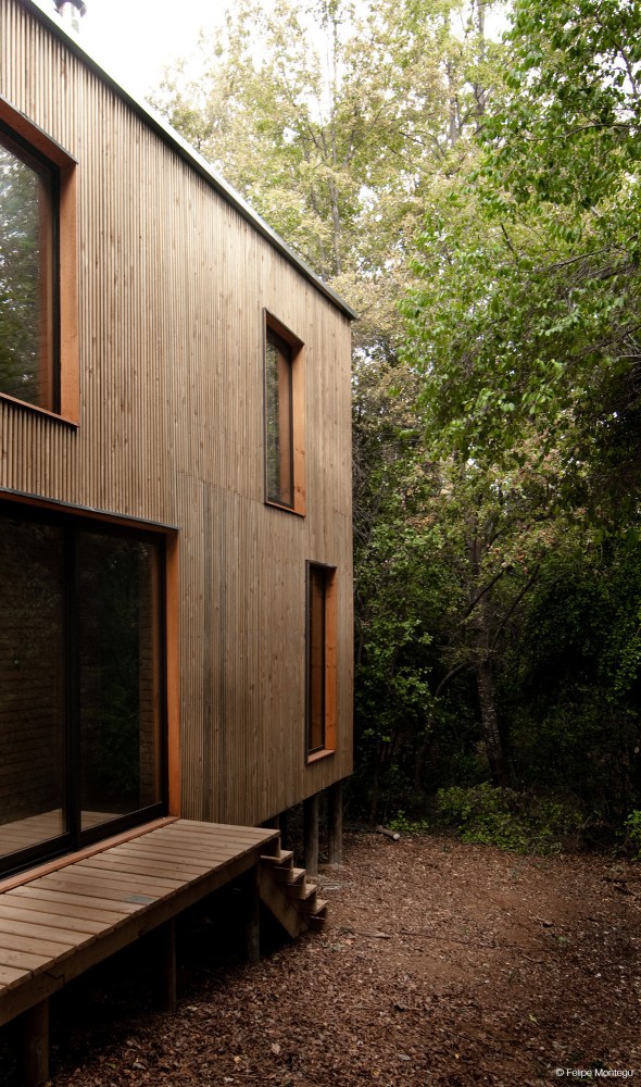 House La Invernada / Felipe Montégu