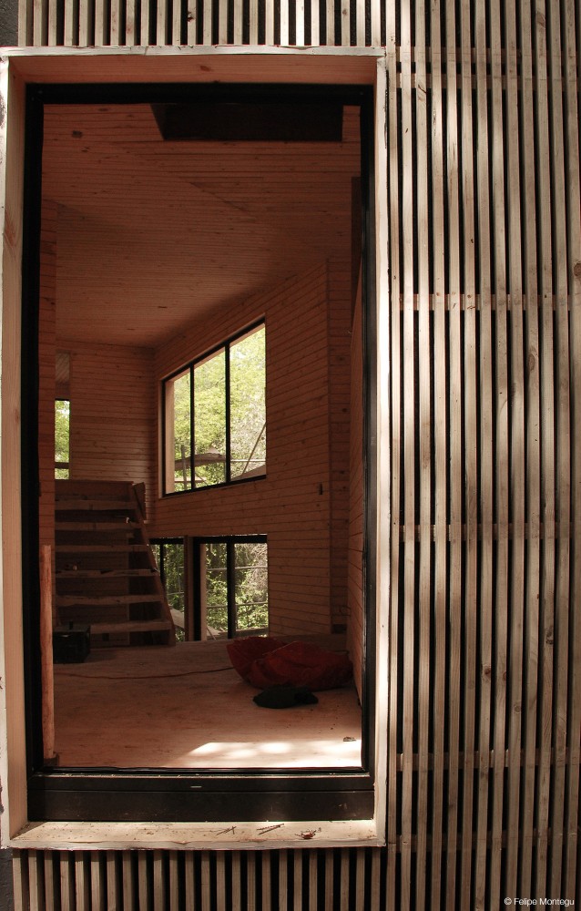 House La Invernada / Felipe Montégu