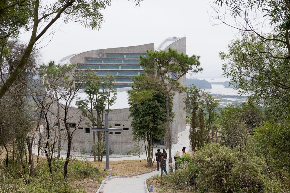 Church of Seed / O Studio Architects