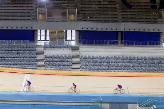 London 2012 Velodrome / Hopkins Architects