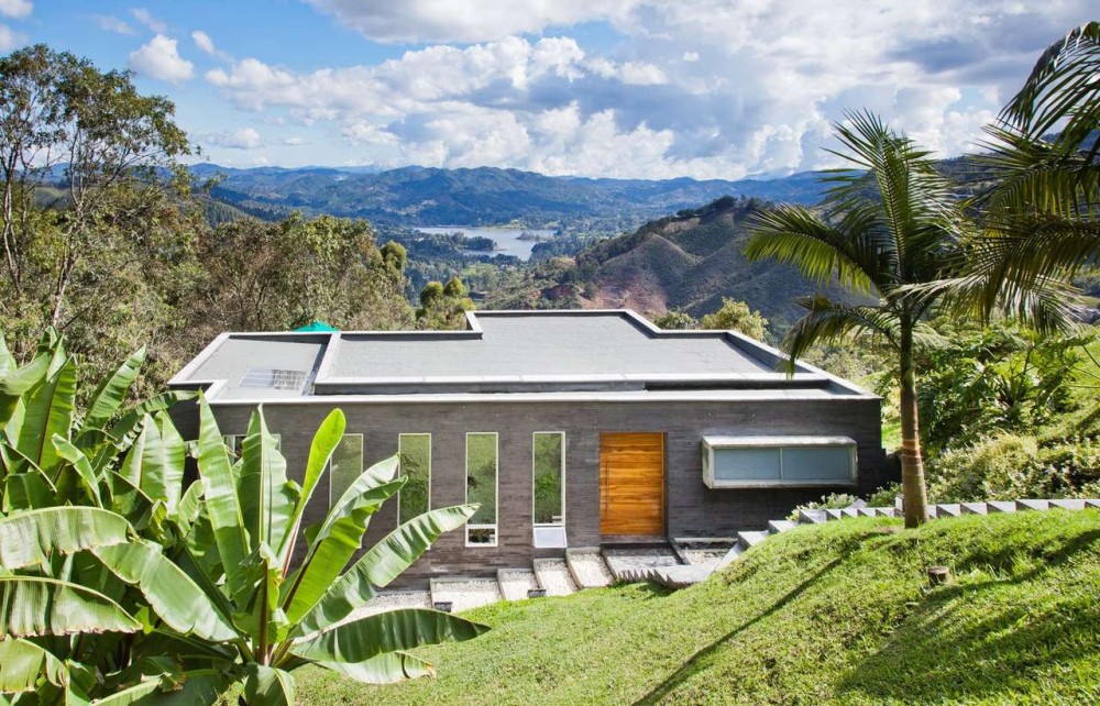 House “Lago en el Cielo” / David Ramirez
