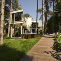 Summer house on pillars / Allhitecture Summer house on pillars / Allhitecture © Tamas Bujnovszky