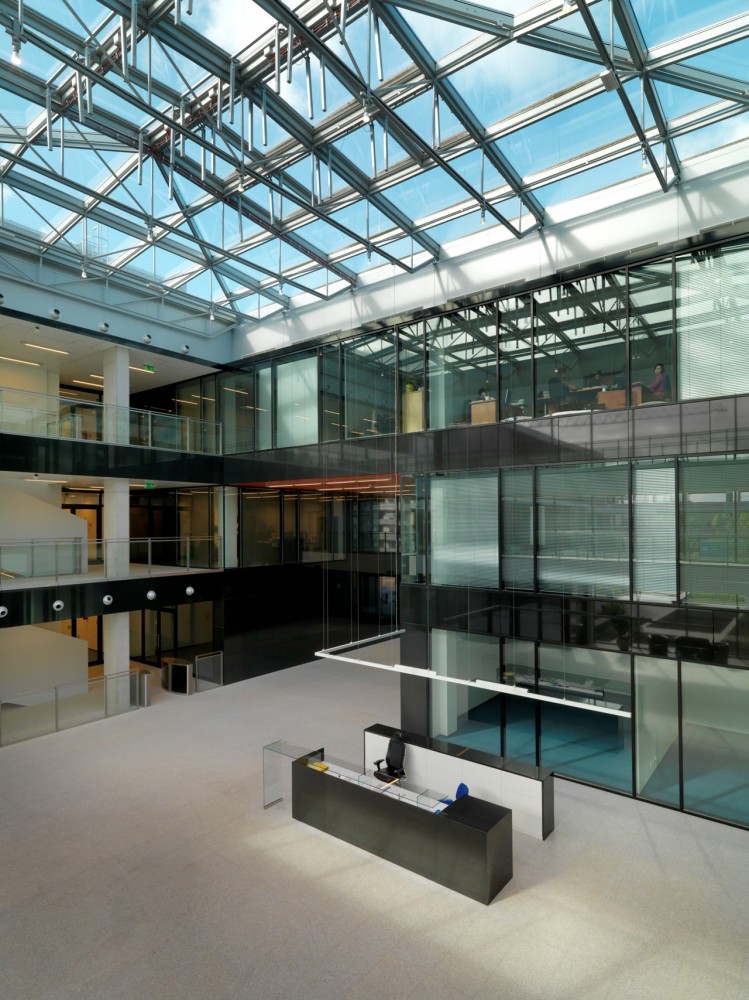 Pol-Aqua Company Headquarters / Hermanowicz Rewski Architekci