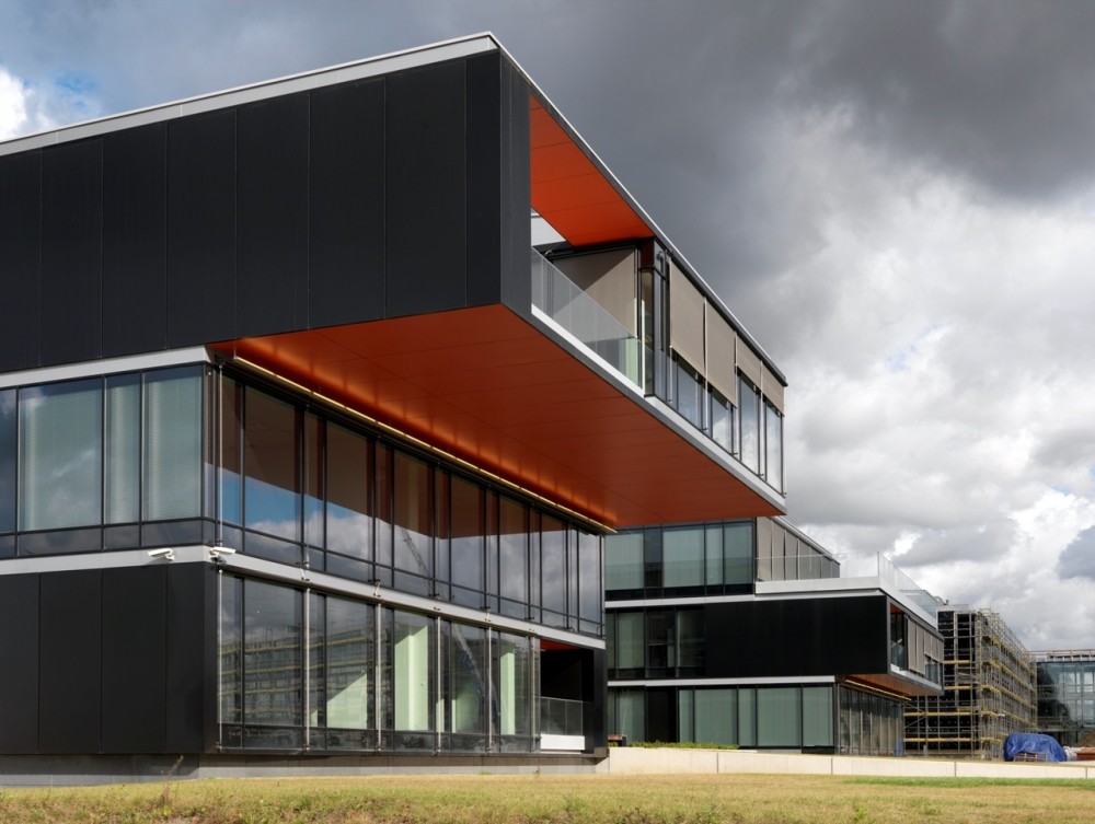 Pol-Aqua Company Headquarters / Hermanowicz Rewski Architekci