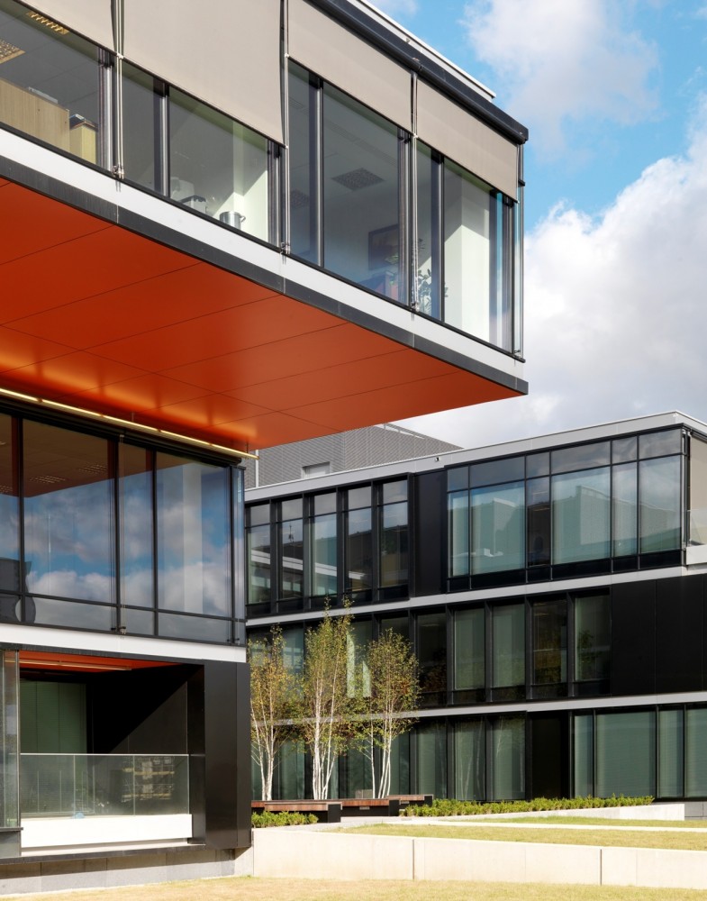 Pol-Aqua Company Headquarters / Hermanowicz Rewski Architekci