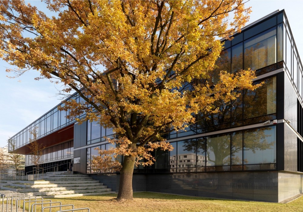 Pol-Aqua Company Headquarters / Hermanowicz Rewski Architekci