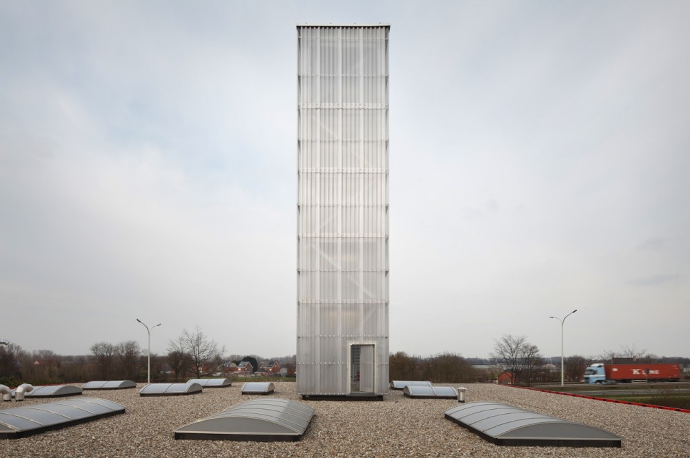Firestation for the city of Puurs / Compagnie O Architects