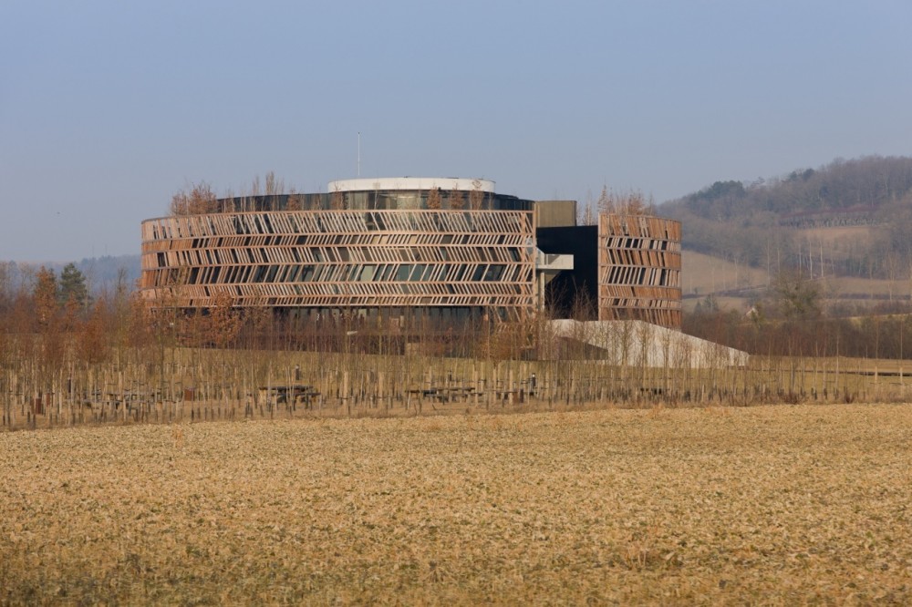 Alesia Museum / Bernard Tschumi Architects