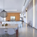 Eco House in Herzelya / Sharon Neuman Architects Eco House in Herzelya / Sharon Neuman Architects © Amit Gosher