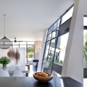 Eco House in Herzelya / Sharon Neuman Architects Eco House in Herzelya / Sharon Neuman Architects © Amit Gosher