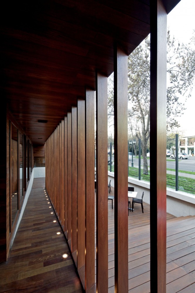 Cumarú Restaurant  / Gonzalo Mardones Viviani