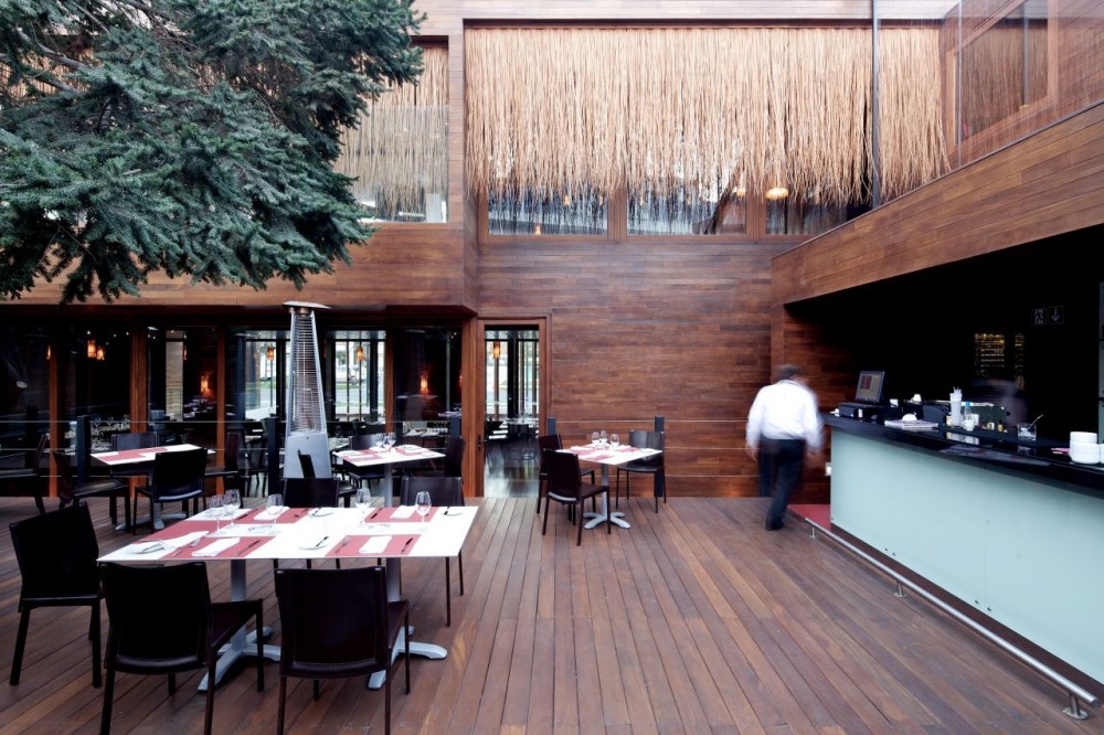 Cumarú Restaurant  / Gonzalo Mardones Viviani