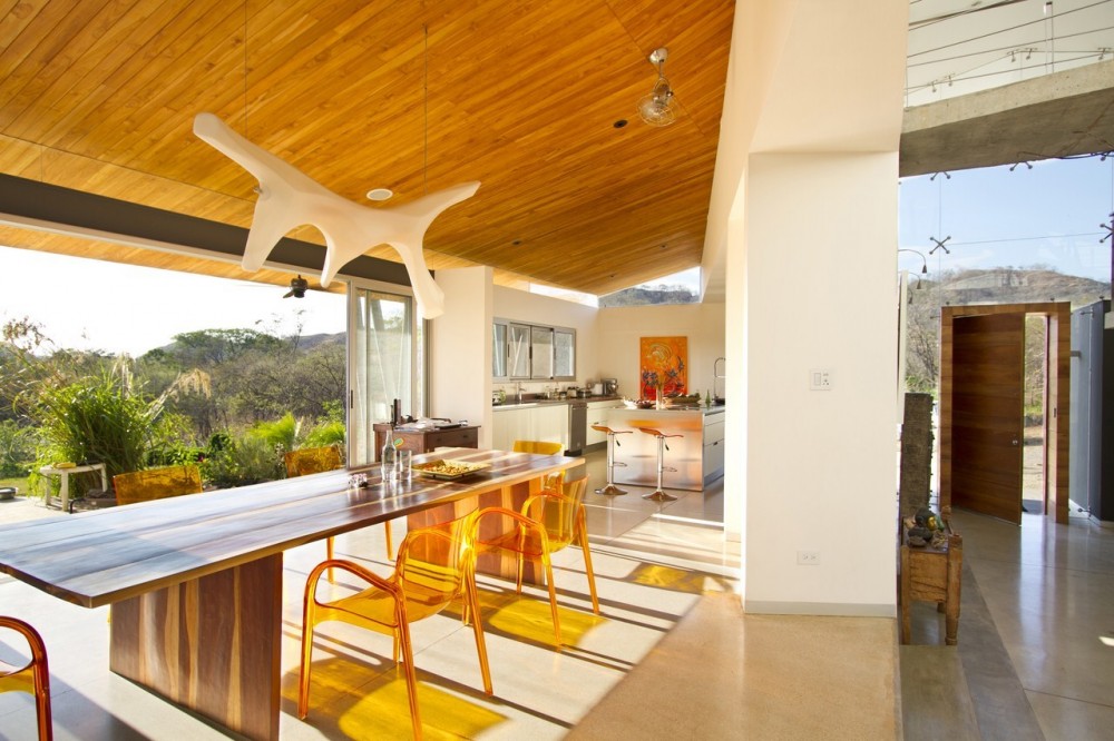 Anapanasati House / Aarcano Arquitectura