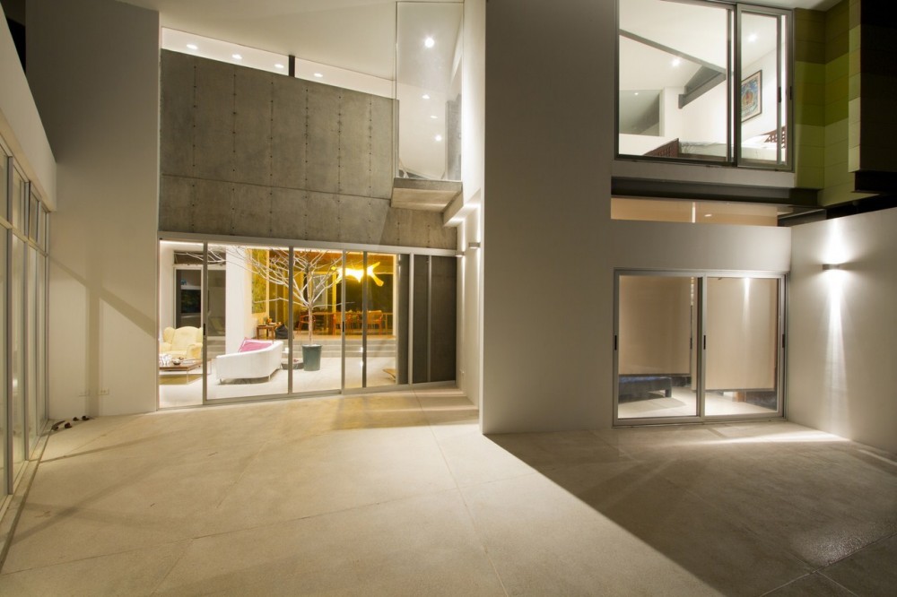 Anapanasati House / Aarcano Arquitectura