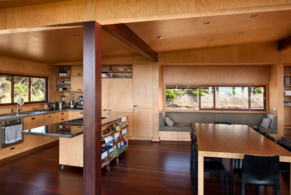 Tutukaka House / Crosson Clarke Carnachan Architects