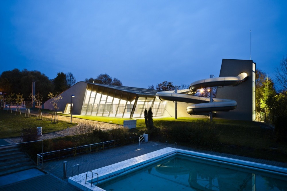 Indoor Swimming Pool in Litomyšl / Architekti DRNH