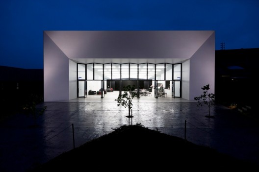Dapto Anglican Church Auditorium / Silvester Fuller