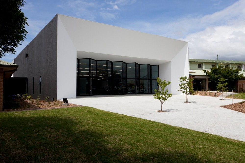 Dapto Anglican Church Auditorium / Silvester Fuller