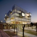 Fuencarral-El Pardo Police Station / Voluar Arquitectura Fuencarral-El Pardo Police Station / Voluar Arquitectura © Ángel Baltanás