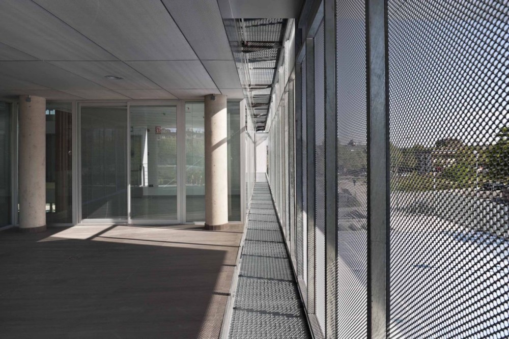 Fuencarral-El Pardo Police Station / Voluar Arquitectura
