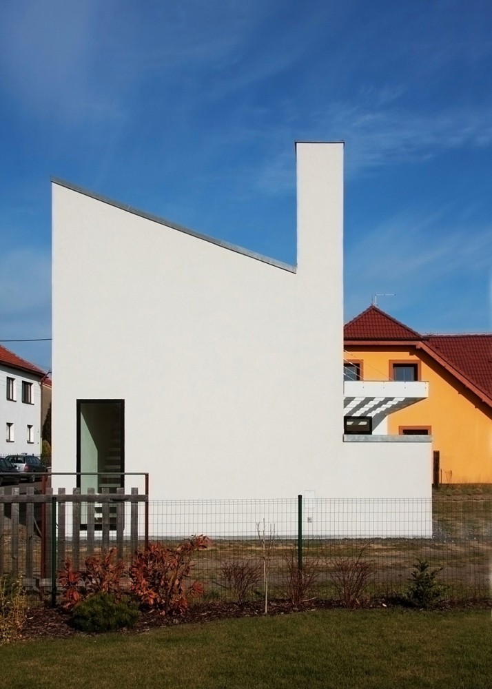 House in Černá za Bory / Zette Atelier S.R.O.