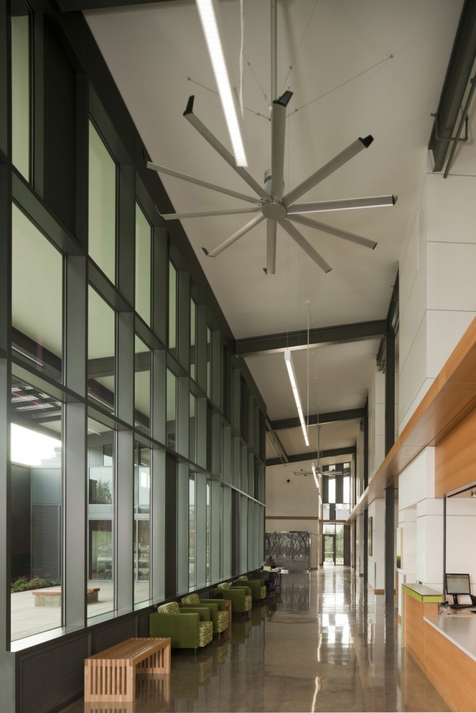 PCC Newberg Center / Hennebery Eddy Architects