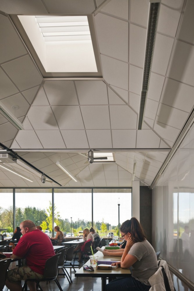 PCC Newberg Center / Hennebery Eddy Architects