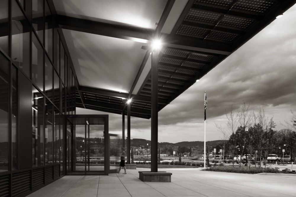 PCC Newberg Center / Hennebery Eddy Architects