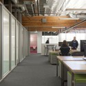 Atlassian Offices / Studio Sarah Willmer Atlassian Offices / Studio Sarah Willmer © Jasper Sanidad