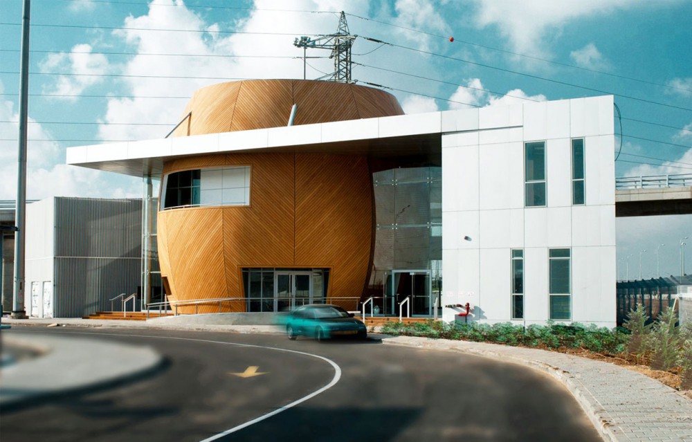 Tel Aviv Fastlane Control and Coordination Center / Amir Mann-Ami Shinar Architects