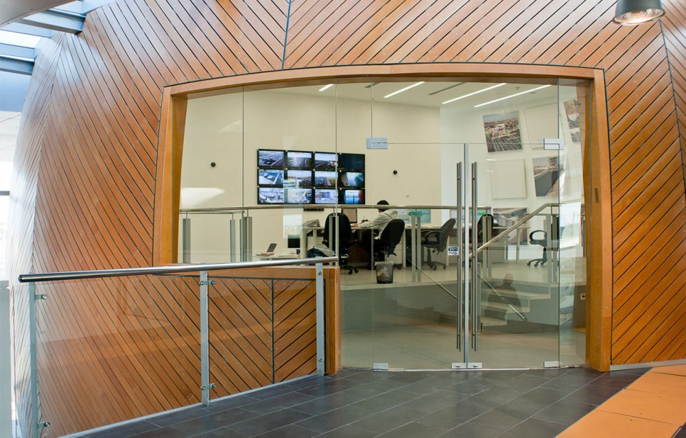 Tel Aviv Fastlane Control and Coordination Center / Amir Mann-Ami Shinar Architects