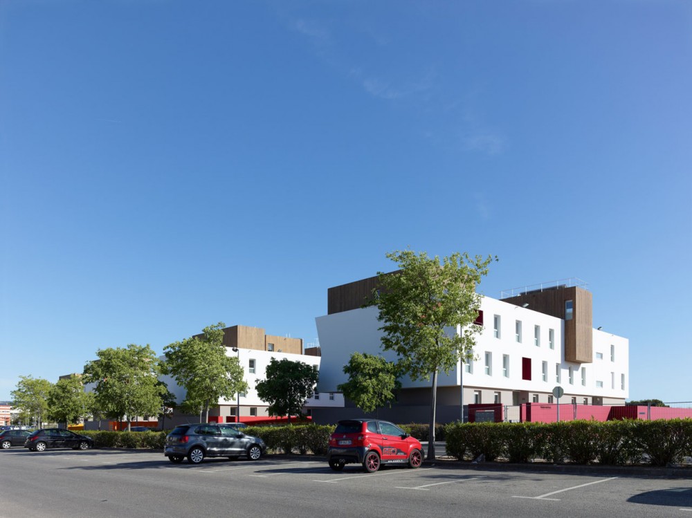Housing Vitrolles / MDR Architectes