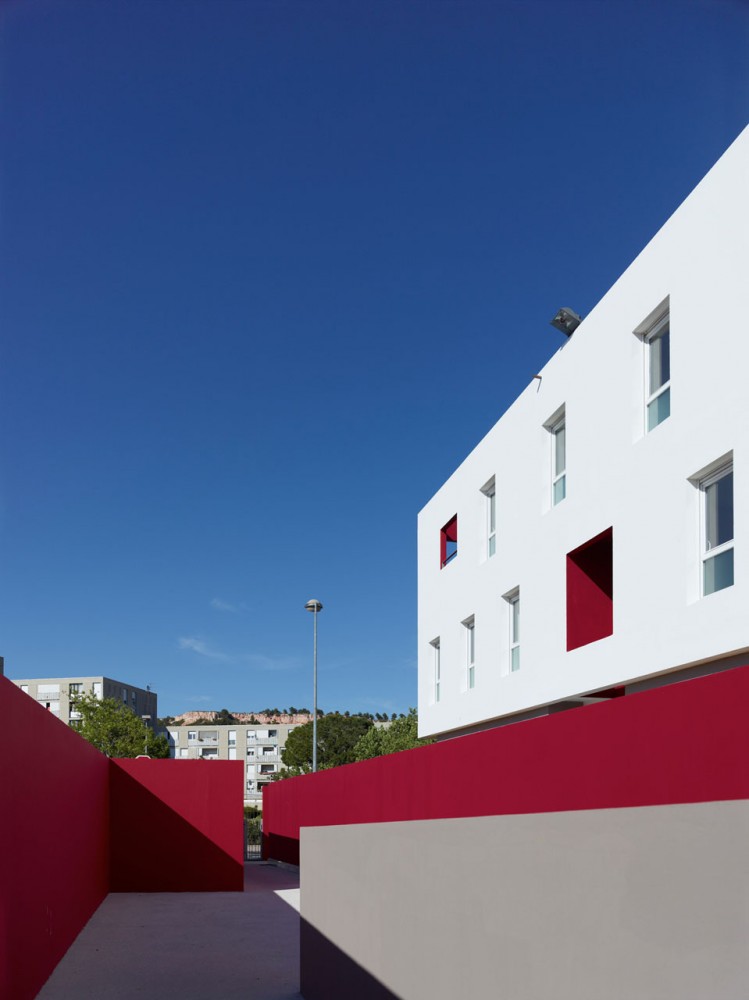 Housing Vitrolles / MDR Architectes