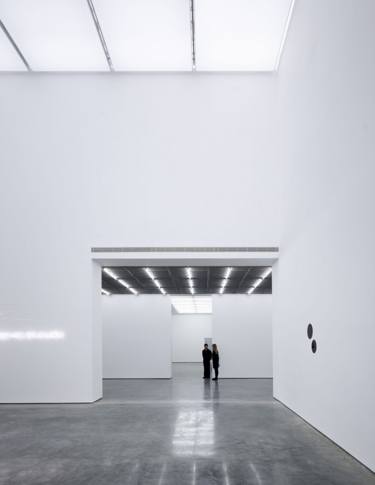 White Cube Bermondsey / Casper Mueller Kneer Architects