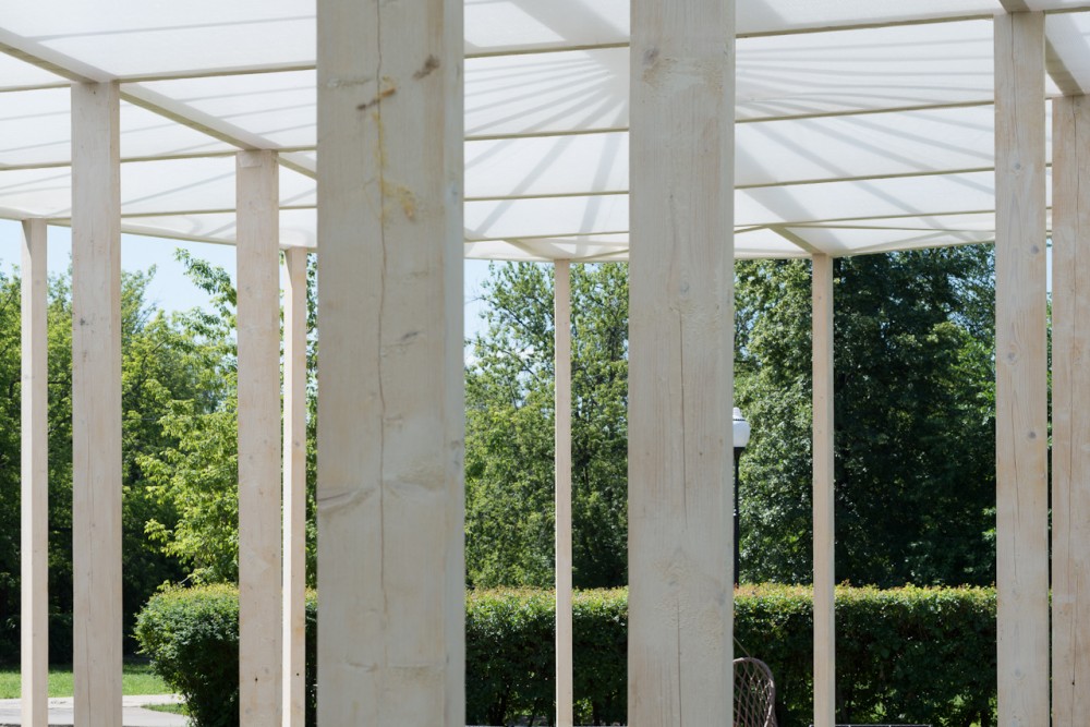 Oval shade in Gorky Park / Bureau Alexander Brodsky