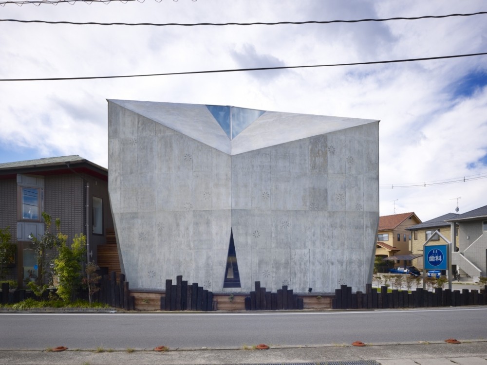 Mecenat Art Museum / naf architect & design