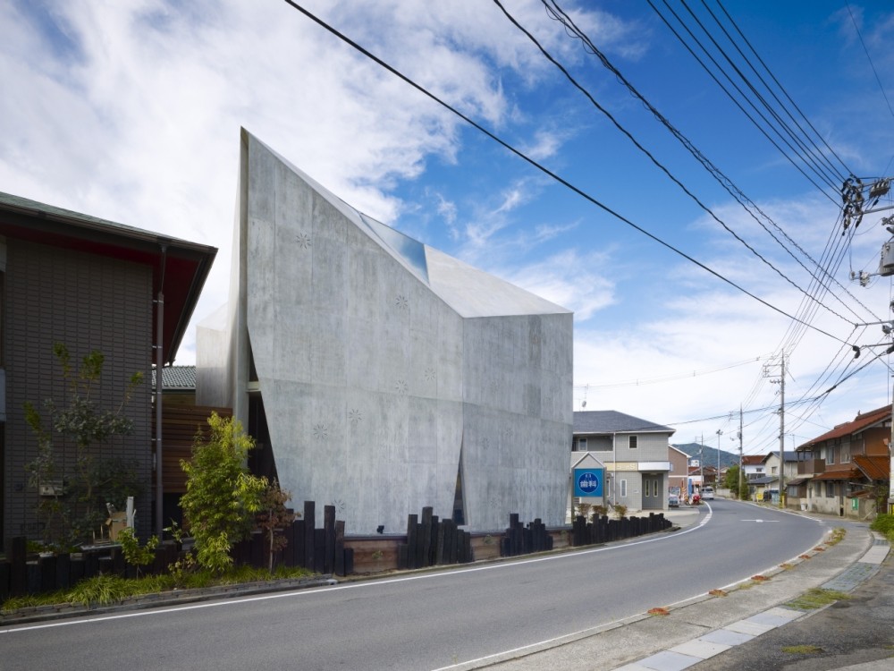Mecenat Art Museum / naf architect & design