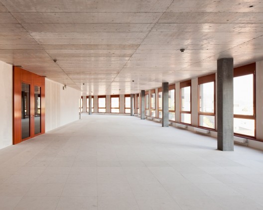 Office Building in Liestal / Christ & Gantenbein