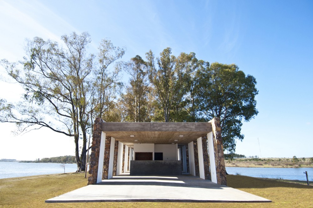 Outdoor Food Court In Centenario Town / Jaf Architecture + Design