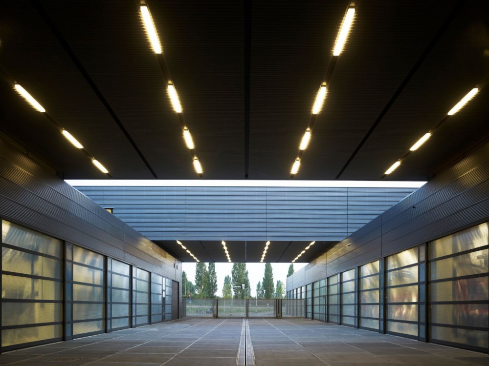 Fire Station Dordrecht / René van Zuuk Architekten