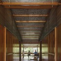 Shelter @ Rainforest / Marra + Yeh Architects © Brett Boardman