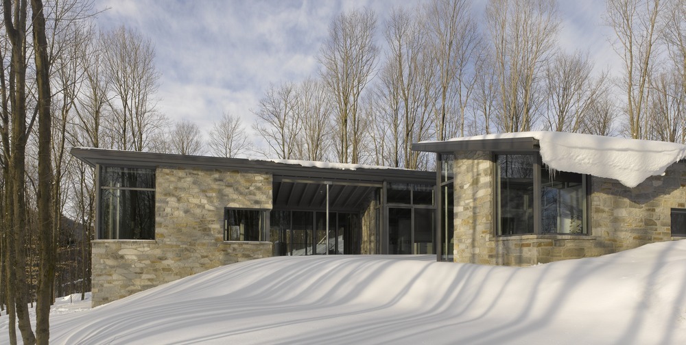 Bromont House / Paul Bernier Architecte