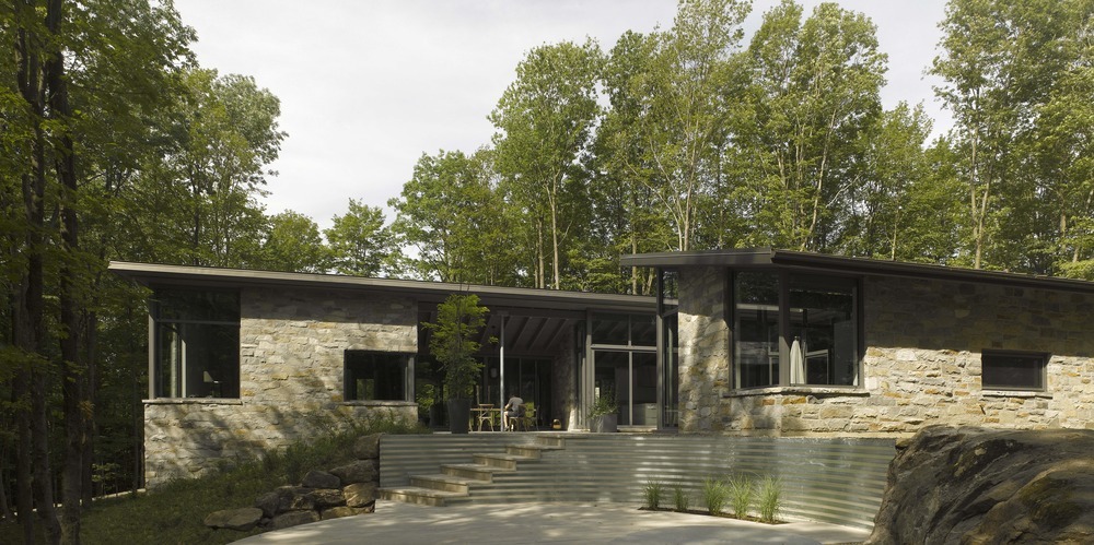 Bromont House / Paul Bernier Architecte