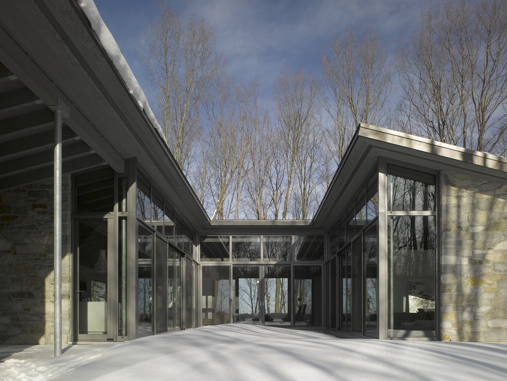 Bromont House / Paul Bernier Architecte