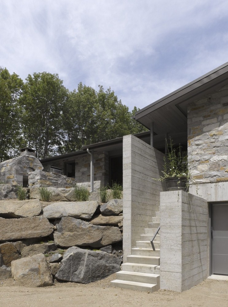 Bromont House / Paul Bernier Architecte