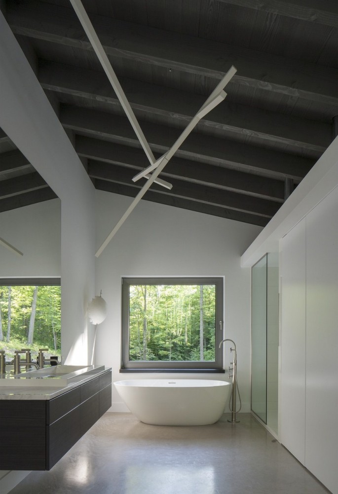 Bromont House / Paul Bernier Architecte
