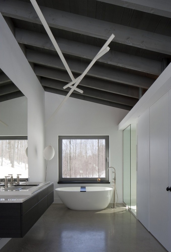 Bromont House / Paul Bernier Architecte