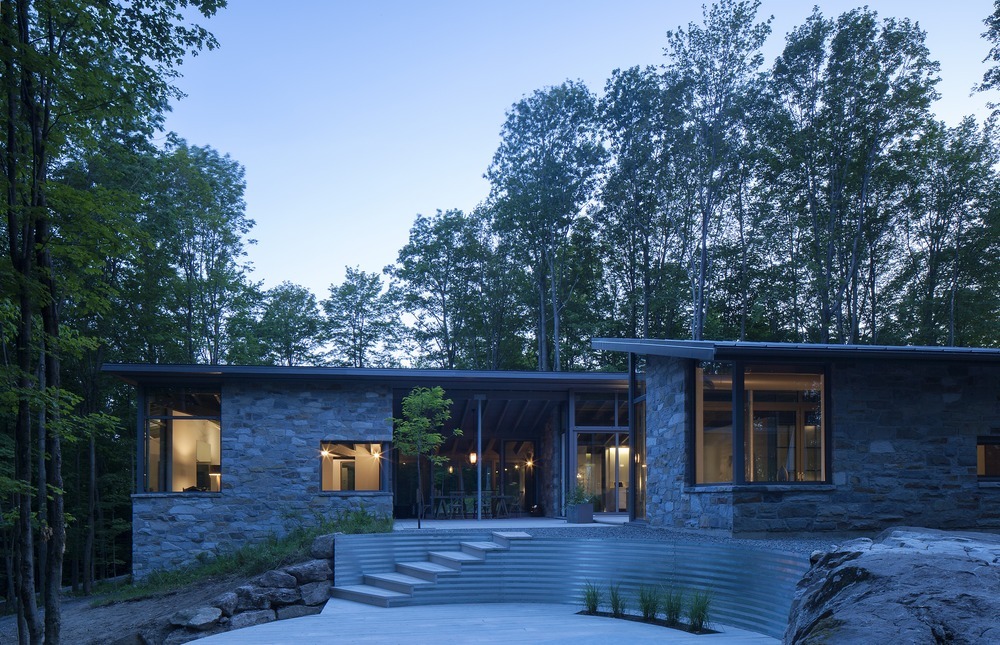 Bromont House / Paul Bernier Architecte